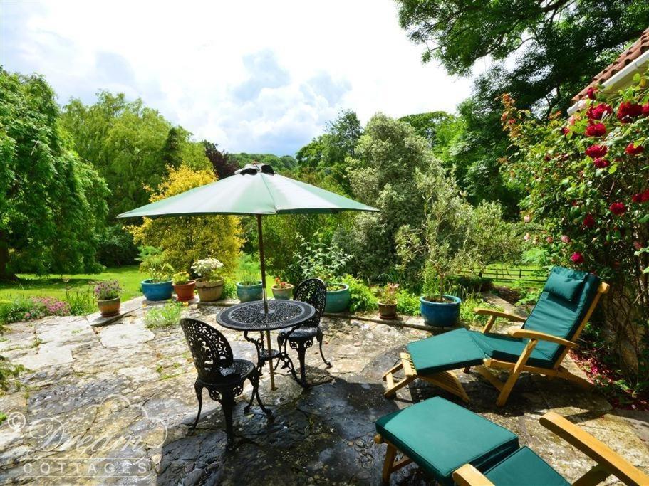 Sixpenny Cottage Upwey Экстерьер фото